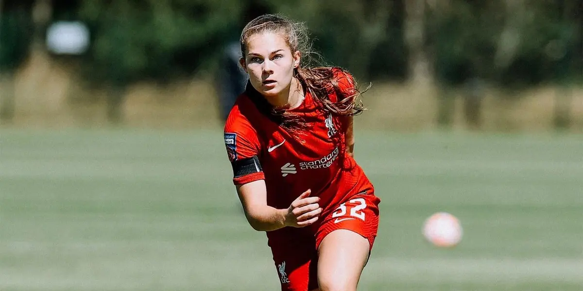 Liverpool FC Women can confirm that Lucy Parry has completed a season-long loan move to Hibernian Women.