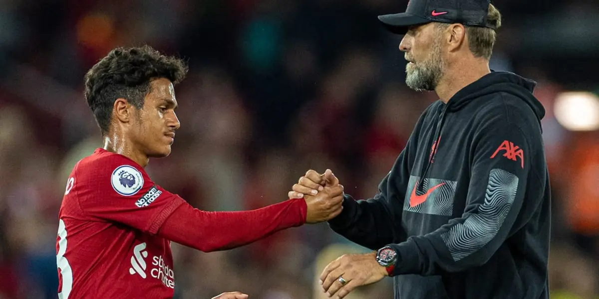 The Portuguese youngster is on the radar of several teams, but is one of Jürgen Klopp's favorites.