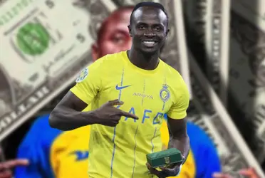 Mane showing off something very expensive