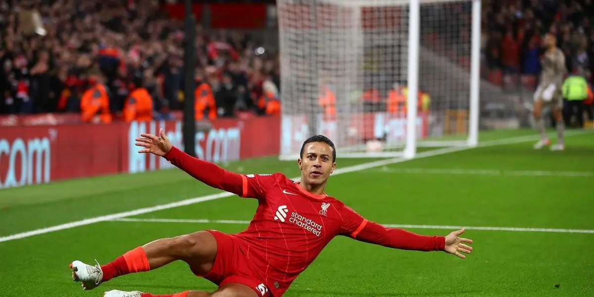 Liverpool is being linked with a move once again for a Brazilian defender, while a Bayern Munich star could leave as the Reds circle.