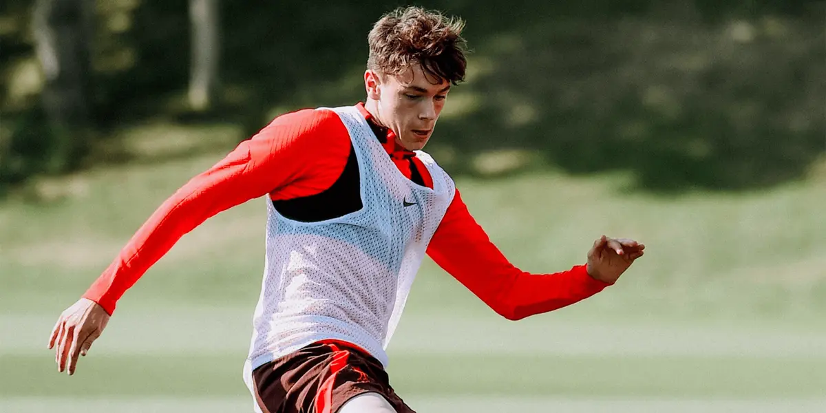 Luke Chambers has signed a new contract with Liverpool FC.