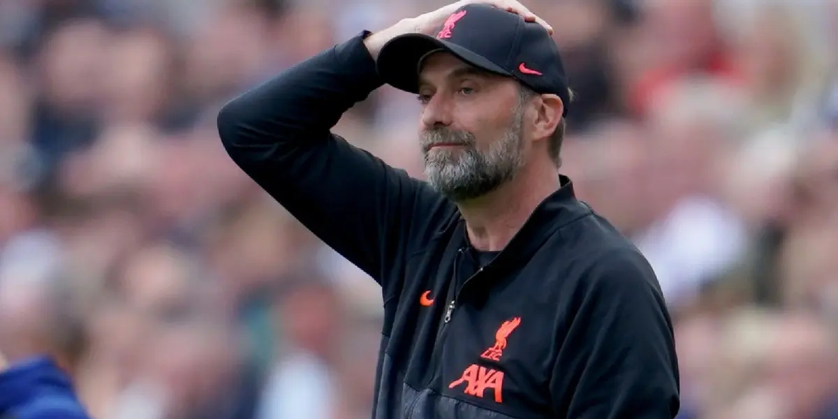 The Colombian felt a new discomfort in his knee and left Liverpool's pre-season training camp