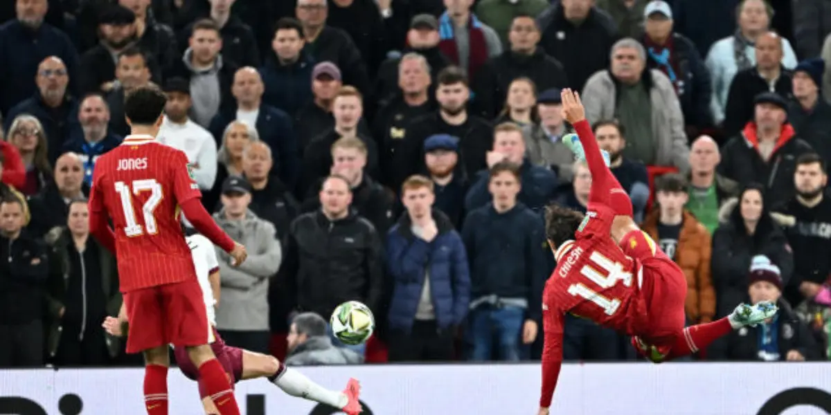 Chiesa trying to score