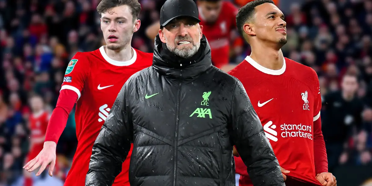 Conor Bradley, Alexander Arnold and Jurgen Klopp serious