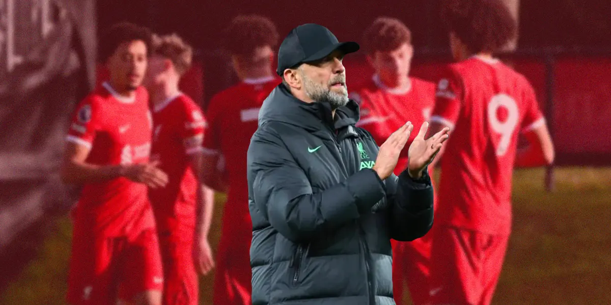 Liverpool youth players and Klopp happy